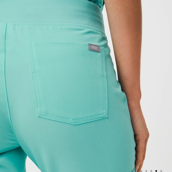 NWT FIGS FRESH AQUA SCRUBS SET CATARINA ZAMORA JOGGERS SMALL LIMITED ED - Picture 13 of 14
